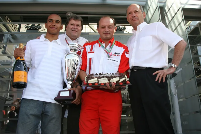 图片[2]-[F1] 汉密尔顿自述：蒙扎2006年那一刻，我确信自己将驶入F1-ModFans