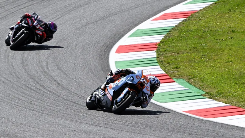 图片[2]-[MotoGP] 劳尔·费尔南德斯痛失穆杰罗MotoGP“绝佳机会”，向车队致歉-ModFans