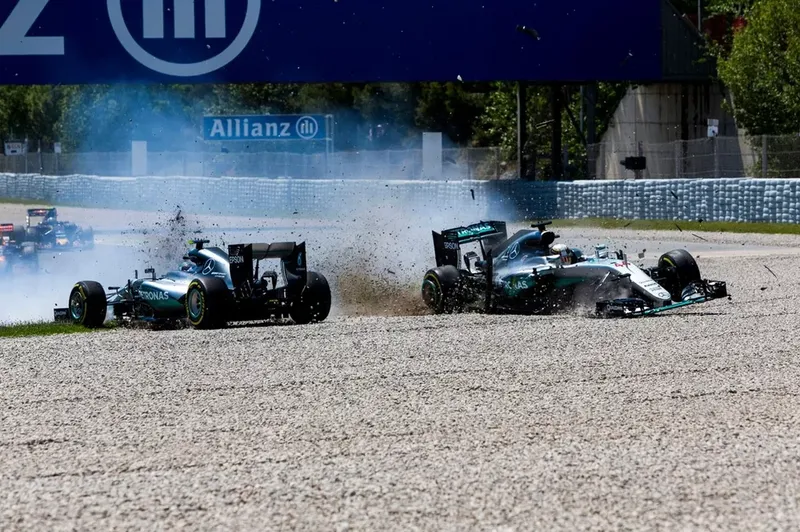 图片[1]-[F1] 罗斯伯格揭秘2016年与汉密尔顿碰撞：刻意改变心理，不再“太好心”-ModFans