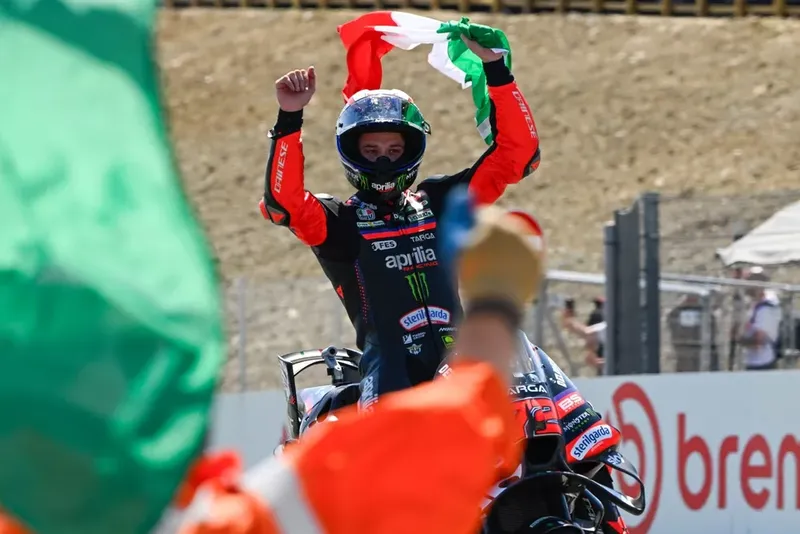 图片[1]-[MotoGP] 阿普利亚领队谈贝泽基：主场压力下显韧性，但冠军考验尚未到来-ModFans