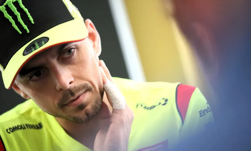 图片[3]-[MotoGP] 迪詹南托尼奥点破杜卡迪命门：马丁初驾阿普利亚即暴露前轮短板-ModFans