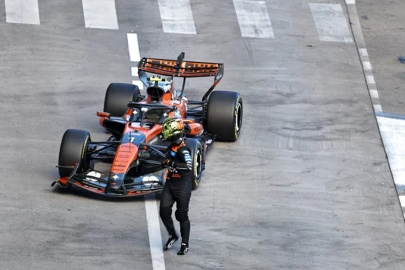 [F1] 迈凯伦为修复诺里斯故障打破宵禁，全面排查线束问题-ModFans