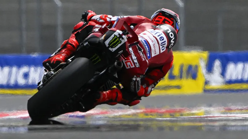 图片[2]-[MotoGP] 马克·马奎兹匈牙利MotoGP雨中夺杆，佩德罗·阿科斯塔遗憾错失-ModFans