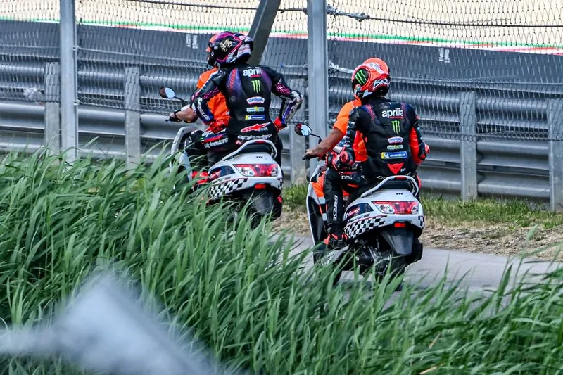 图片[3]-[MotoGP] Aprilia领队承认匈牙利站撞车让车队“看起来太愚蠢”-ModFans