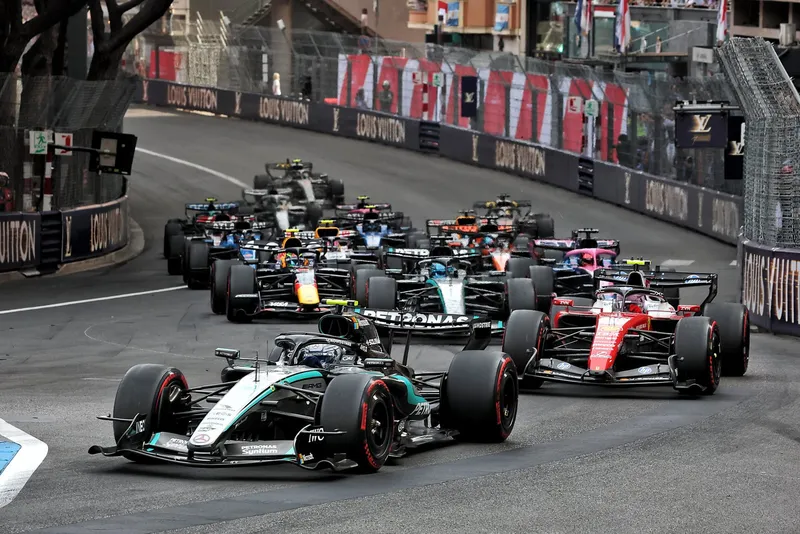 图片[2]-[F1] 安东内利誓言不再让压力“像去年那样摧毁我”：五连胜领跑F1积分榜-ModFans