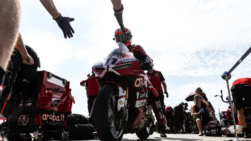 图片[2]-[WSBK] 布勒加坦言全胜赛季“不可能”：世界超级摩托车锦标赛不败神话难延续-ModFans
