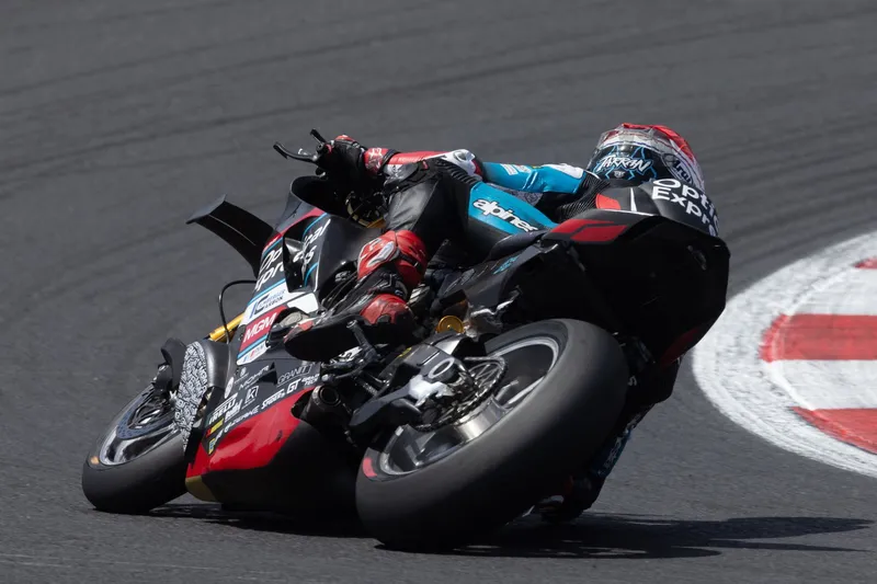 图片[3]-[WSBK] 从谷底到巅峰：塔兰·麦肯齐在米萨诺的WSBK逆袭之路-ModFans