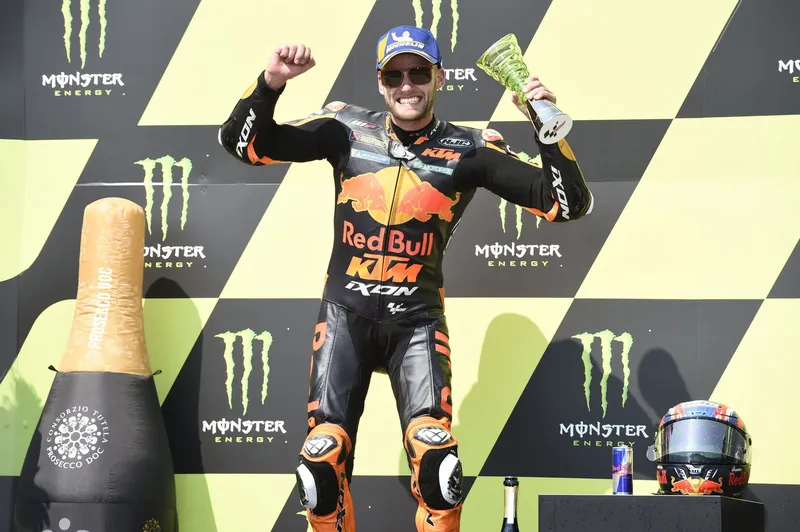 图片[2]-[MotoGP] 重返布尔诺：布拉德·宾德从捷克站首胜到前途未卜的六年-ModFans