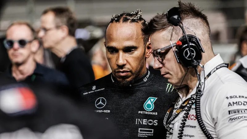 图片[4]-[F1] 汉密尔顿的“意大利版Bono”：卡洛·桑蒂是谁，他如何助七冠王重返巅峰-ModFans