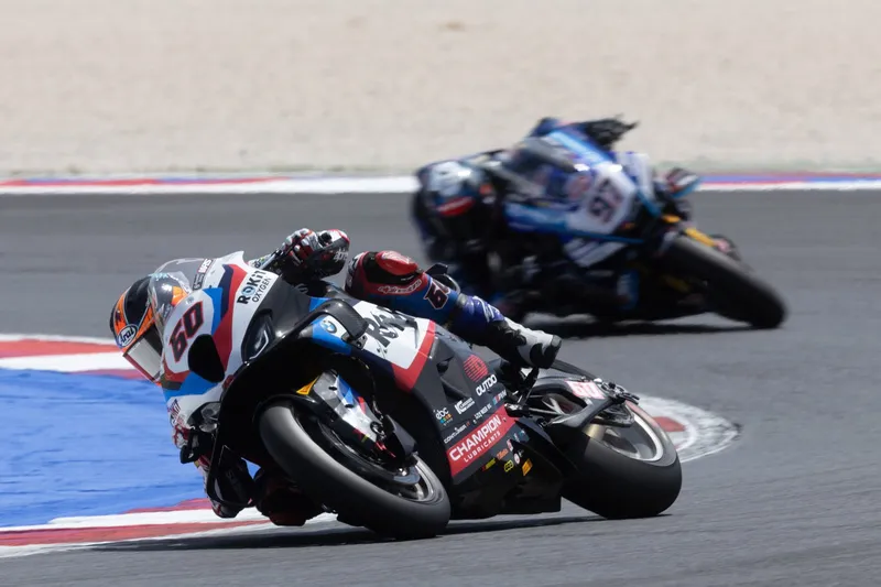 图片[4]-[WSBK] BMW盛赞奥利维拉带伤回归：米萨诺WSBK展现极限意志-ModFans