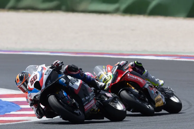 图片[5]-[WSBK] BMW盛赞奥利维拉带伤回归：米萨诺WSBK展现极限意志-ModFans