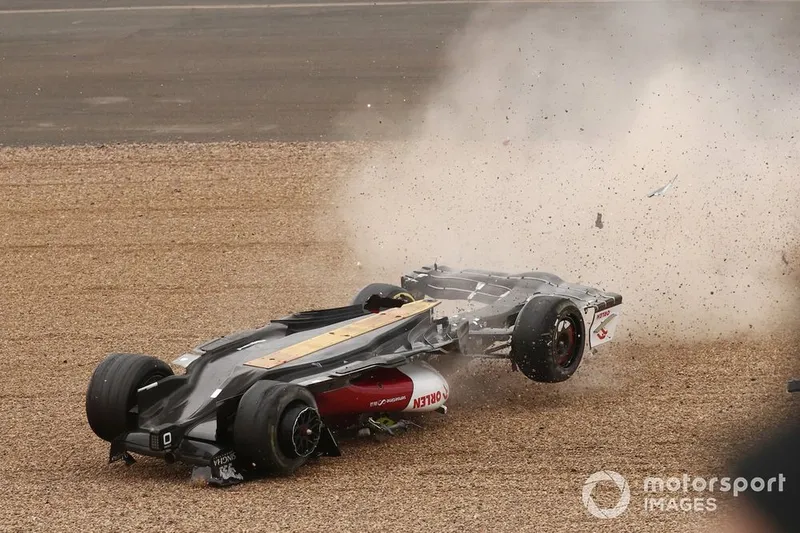 图片[2]-[F1] 乔治·拉塞尔回忆2022年英国大奖赛周冠宇恐怖首圈撞车-ModFans
