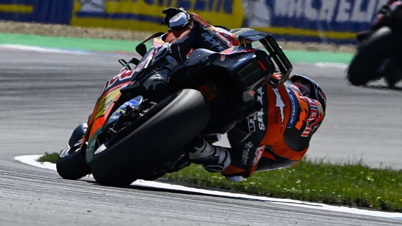 图片[3]-[MotoGP] KTM 解释为何让阿科斯塔测试 850cc 原型车：他是我们最好的车手-ModFans