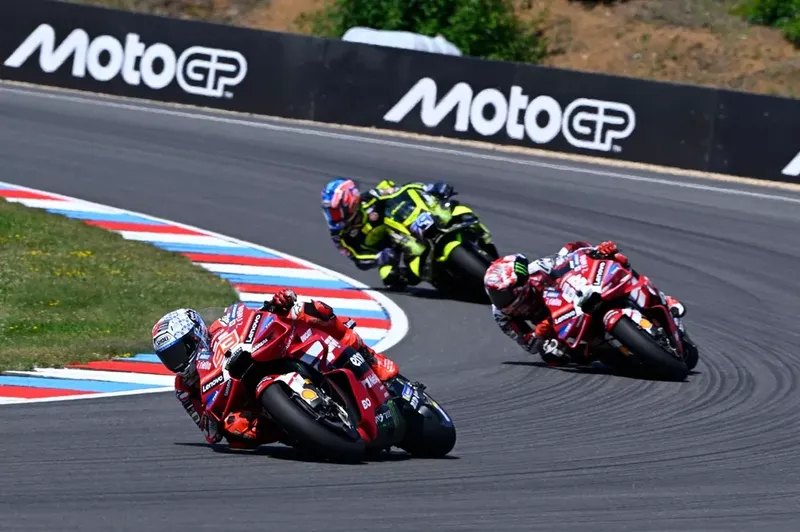 图片[1]-[MotoGP] MotoGP捷克站胜负盘点：马奎兹强势追击，贝泽奇失控遭禁赛-ModFans