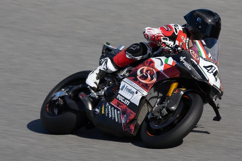 图片[2]-[涂装] Superbike Advocates 杜卡迪车队发布唐宁顿站特别涂装-ModFans