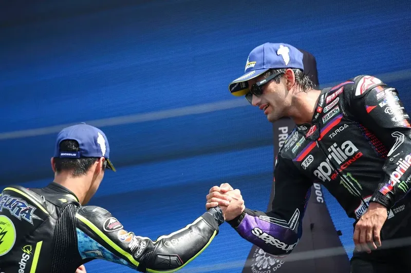 图片[2]-[MotoGP] 雅马哈官宣：马丁与小椋蓝组成2027赛季厂队阵容-ModFans
