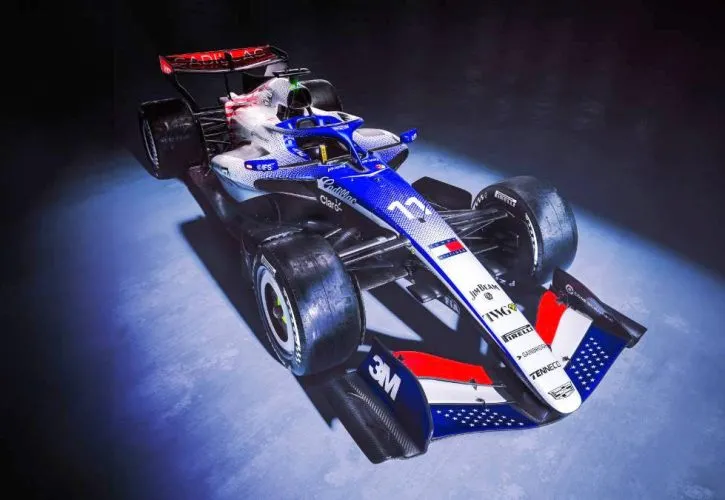 图片[1]-[涂装] 凯迪拉克银石献礼美国独立日，F1赛车披星条旗涂装-ModFans