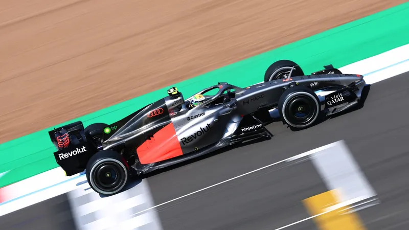 图片[2]-[F1] 汉密尔顿银石冲刺排位夺杆，法拉利展现惊人直道速度-ModFans