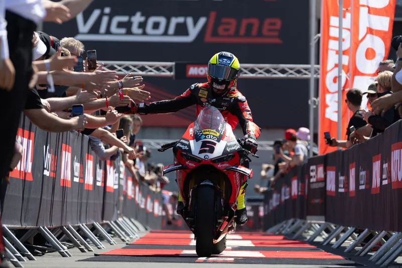 图片[3]-[WSBK] 雅里·蒙特拉与巴尼杜卡迪续约至2027，WSBK新星锁定未来-ModFans