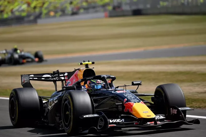 图片[1]-[F1] 红牛青训人才过剩：哈贾尔被评维斯塔潘最强队友-ModFans