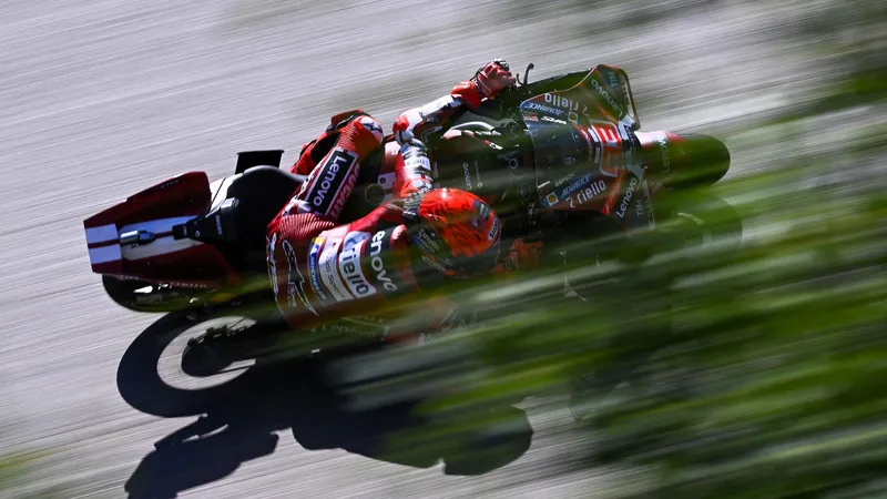 图片[1]-[MotoGP] 萨克森灵排位赛：马克·马奎兹夺杆，贝塞奇伤退引担忧-ModFans