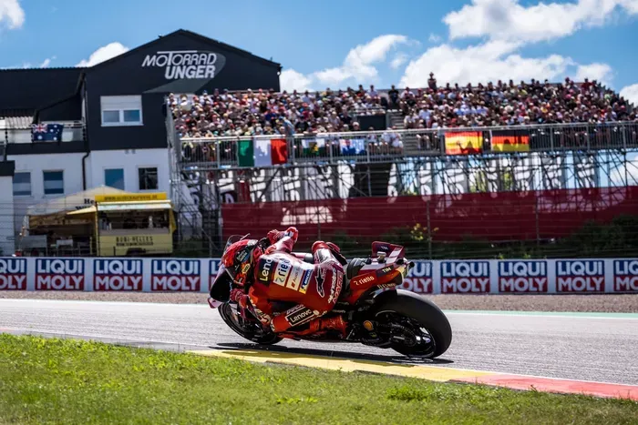 图片[6]-[MotoGP] 马克·马奎斯驳斥“因果报应”论，呼吁关注贝泽基伤势与赛道安全-ModFans