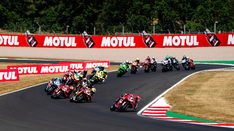 图片[1]-[WSBK] 雷科纳：杜卡迪统治WSBK是其他厂商“自己的错”-ModFans