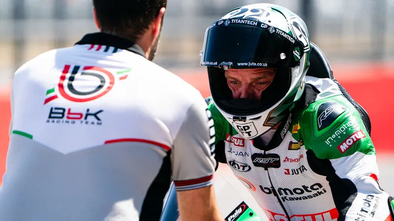 图片[1]-[WSBK] 劳斯质疑英国站第二回合策略：轮胎衰竭导致“无牌可打”-ModFans