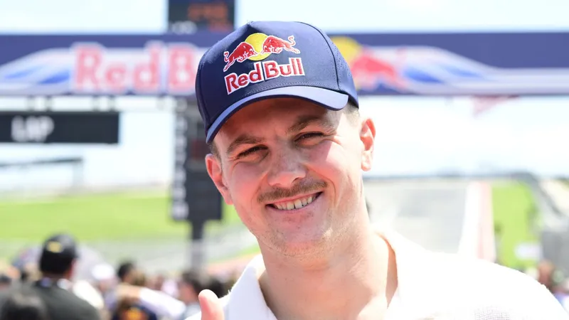 图片[1]-[MotoGP] 比利·博尔特：我想体验MotoGP摔车的感觉-ModFans