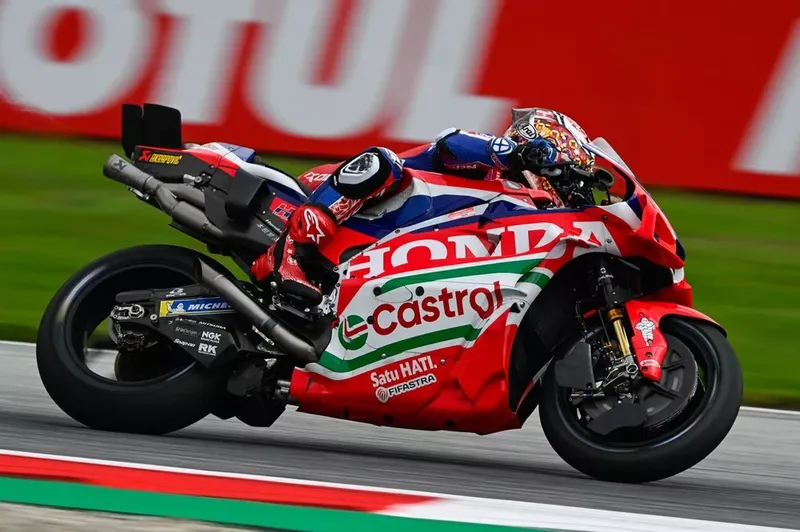图片[3]-F1雪邦维斯塔潘夺杆位，MotoGP米其林轮胎成赌局-ModFans