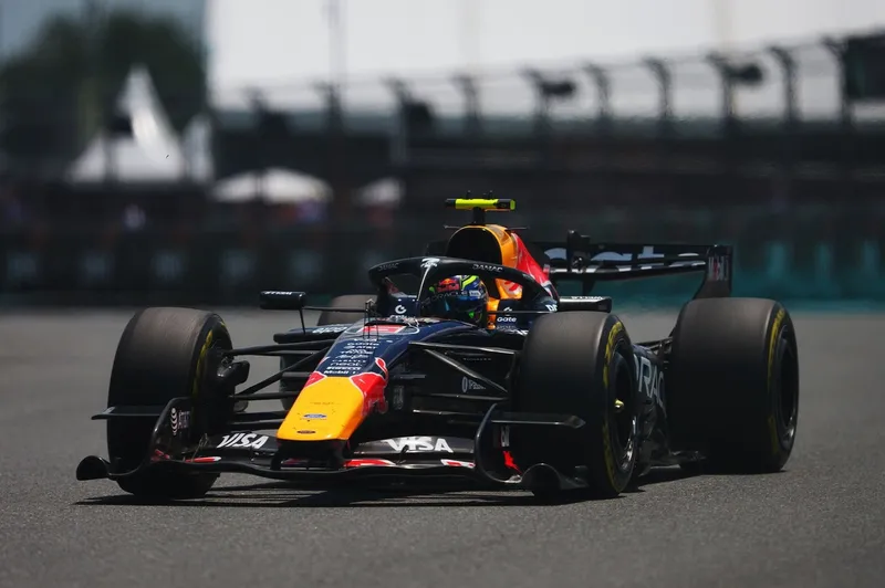 【F1赛事】底板违规2毫米！红牛新星哈贾尔迈阿密排位赛成绩被取消_ModFans