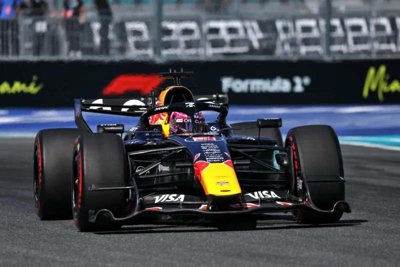 【F1赛事】迈阿密大奖赛排位赛：安东内利连续三站夺杆，维斯塔潘屈居第二_ModFans