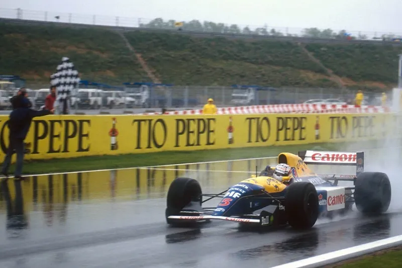 【F1赛事】1992年曼塞尔怒怼记者：你该去看心理医生