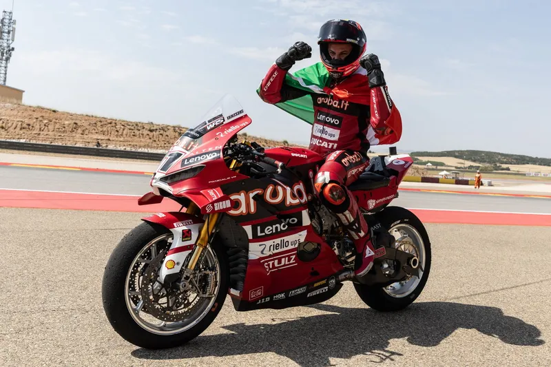 [WSBK] 2026阿拉贡WorldSBK第二回合战罢：布列加豪取赛季第18胜，莱库纳再夺亚军-ModFans
