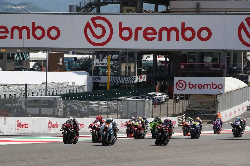 [MotoGP] MotoGP 从德国站起扩大发车格间距，并计划提前禁用起步高度装置-ModFans