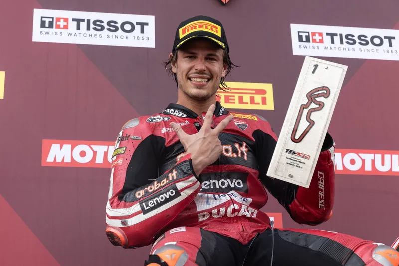 [WSBK] 布勒加坦言全胜赛季“不可能”：世界超级摩托车锦标赛不败神话难延续-ModFans