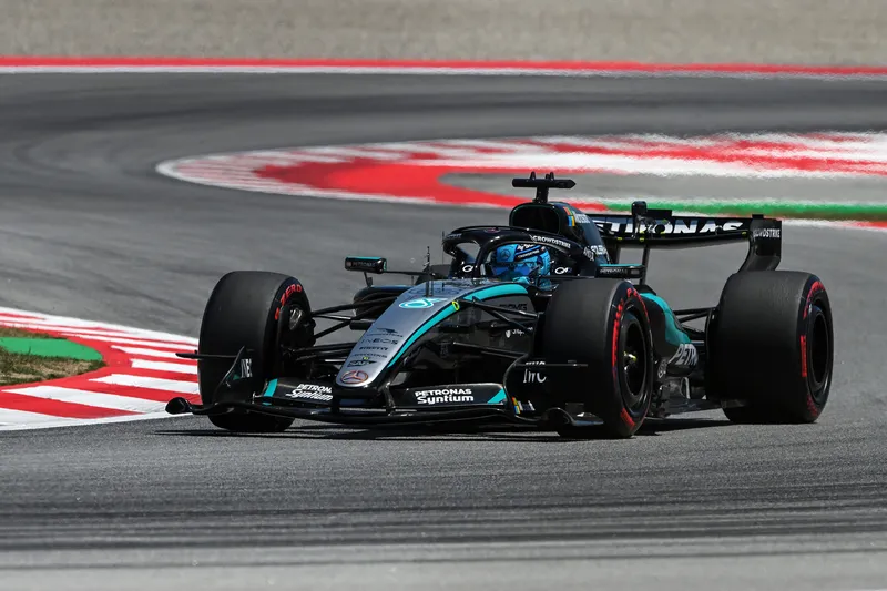 [F1] 拉塞尔“回归基础”策略奏效，巴塞罗那强势夺杆重拾信心-ModFans