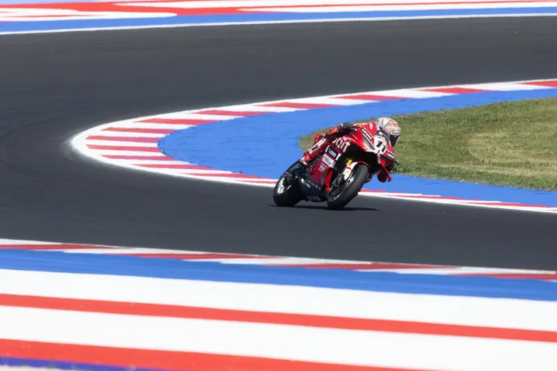 [WSBK] 2026 米萨诺 WSBK 超级杆位赛：布勒加力压莱库纳夺冠-ModFans
