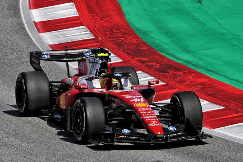 [F1] 瓦瑟尔泼冷水：汉密尔顿争冠为时尚早-ModFans