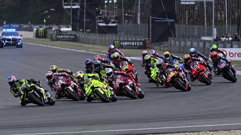 [MotoGP] MotoGP 宣布禁止前部起步装置，调整发车格并限制厂商赛车数量-ModFans