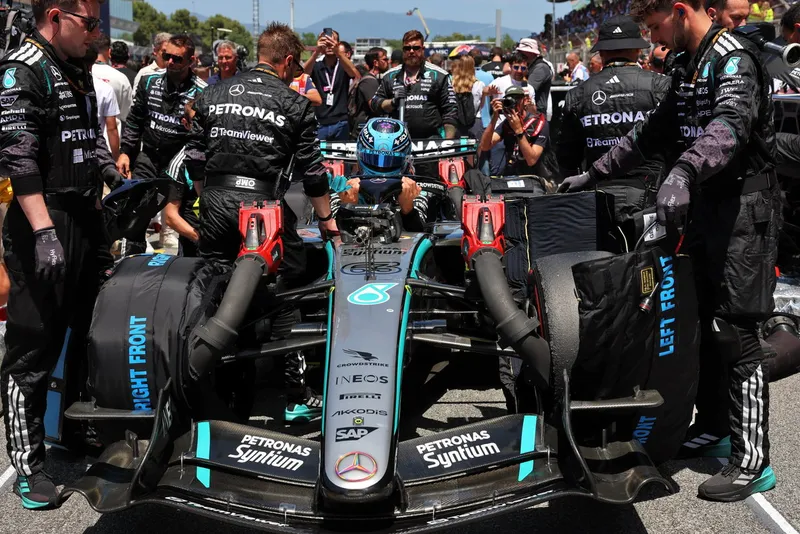 [F1] 梅赛德斯被迫修改争议扩散器，F1对手质疑设计合法性-ModFans