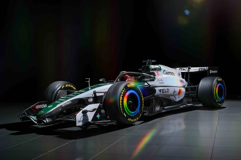 [涂装] McLaren 发布英国大奖赛特别涂装，致敬首款赛车 M2B-ModFans