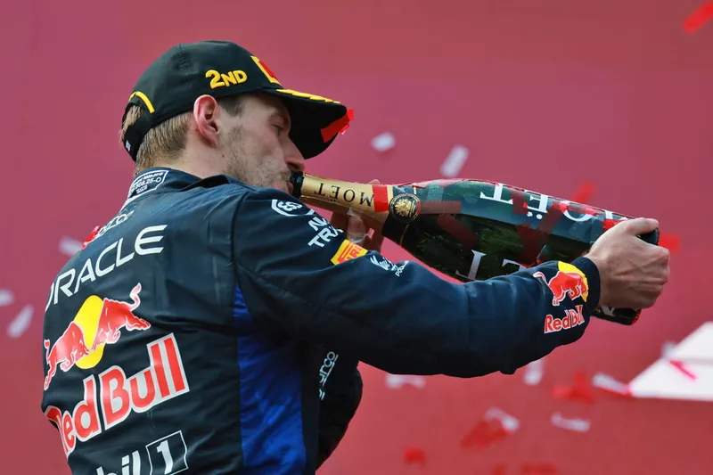 [F1] 巴顿谈维斯塔潘转会迈凯伦：这是扎克·布朗的艰难抉择-ModFans