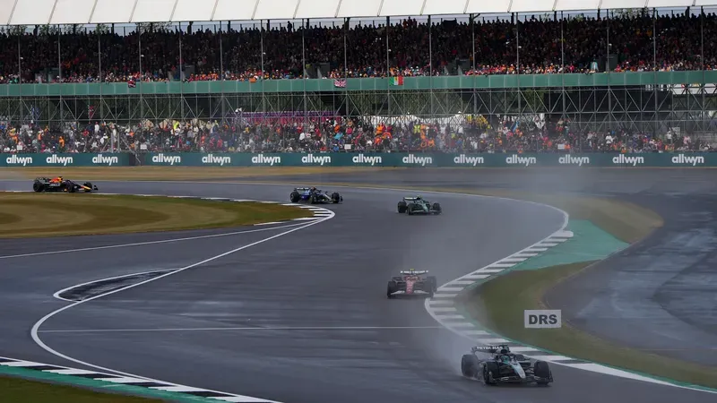[F1] 银石赛道弯道命名溯源：从修道院到轰炸机的历史印记-ModFans