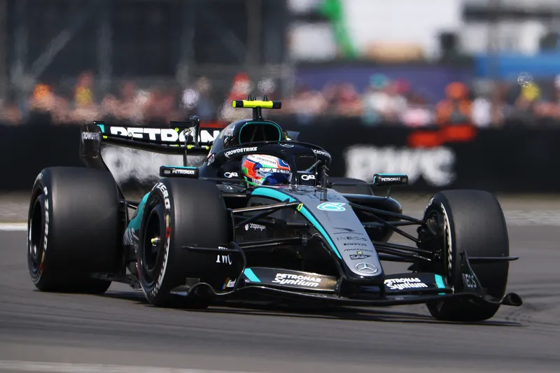 [F1] 安东内利：与汉密尔顿和法拉利的千分之差-ModFans