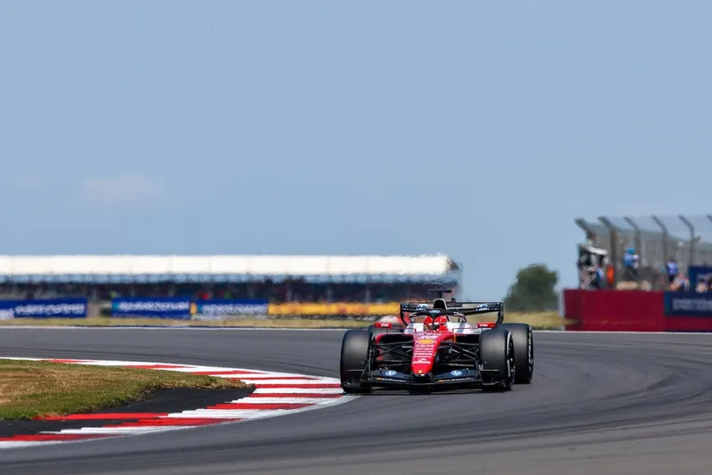 [F1] 前F1领队质疑英国大奖赛红旗决策：Szafnauer提出替代方案-ModFans