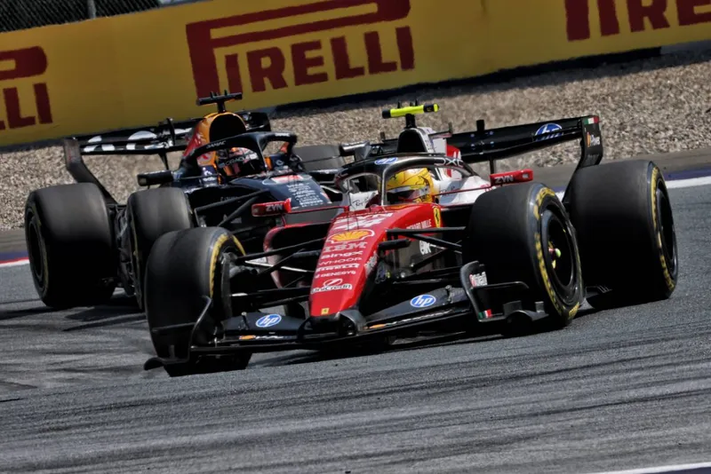 [F1] 汉密尔顿首谈法拉利成功秘诀：从对手到盟友的信任重建-ModFans