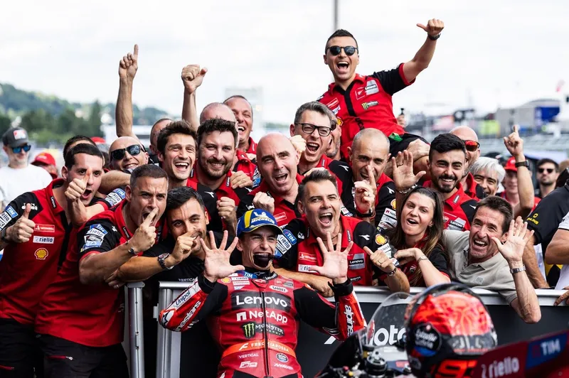 [MotoGP] 萨克森灵再演王者归来：马奎兹统治德国站，谁是赢家与输家-ModFans