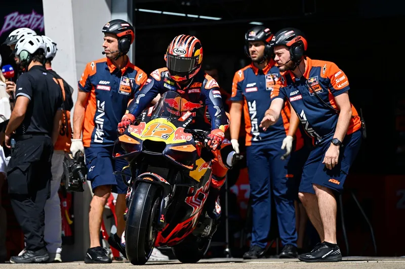 [MotoGP] 维纳莱斯直言困境：伤病缠身却只收到批评，我需要车队支持-ModFans