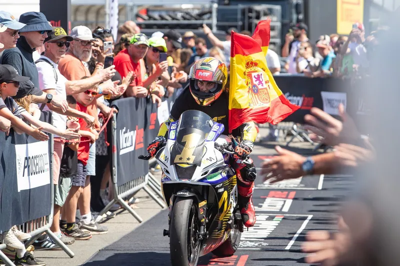 [WSBK] Maria Herrera 提前庆祝导致冠军旁落，WSBK 支持赛事冠军悬念留到收官战-ModFans